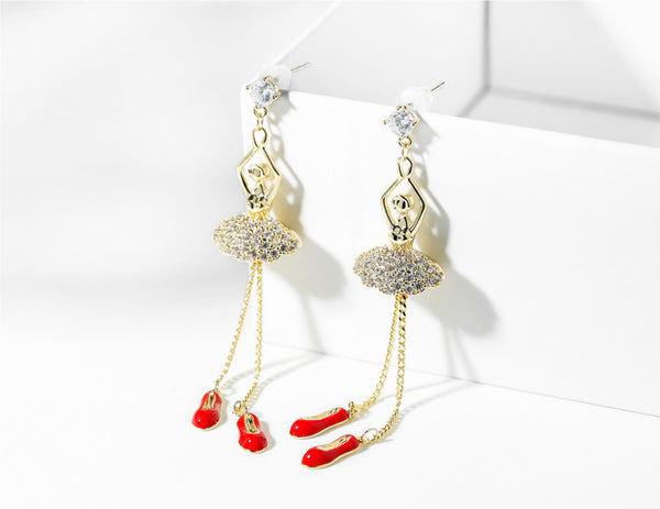 Bông tai tòn teng hài đỏ