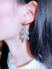 Bông Tai Tòn Teng Lá Đá Trắng