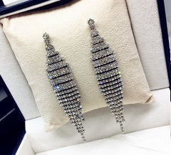 Bông Tai Tòn Teng Đính Đá Vuông