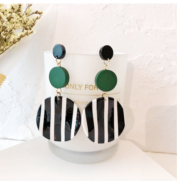 Bông Tai Tòn Teng Sọc Trắng Đen