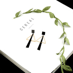 Bông tai tòn teng tam giác SR895