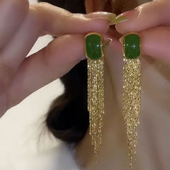 Bông Tai Tòn Teng Đá Chữ Nhật Xanh Lá Tua Rua Vàng Dáng Dài