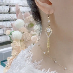 Bông Tai Tòn Teng Hình Thoi Đá Tua Rua Phối Hạt Trai Dạng Móc