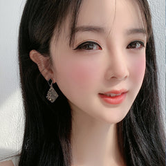 Bông Tai Tòn Teng Hình Học Tứ Giác Đính Đá Xám Cao Cấp