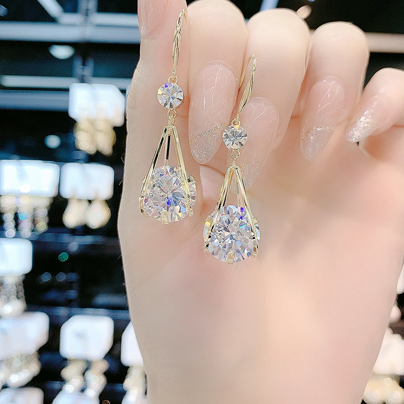 Bông Tai Tòn Teng Nụ Đá Mắt Mèo Dạng Móc Đính Đá