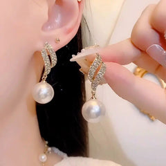 Bông Tai Tòn Teng Ngọc Trai Xoắn 2 Hàng Đá Trắng