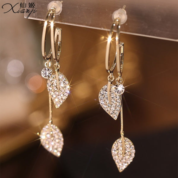 Bông Tai Tòn Teng Khoen Khuyết Phối Hình Lá Đá Trắng