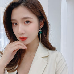 Bông Tai Tòn Teng Nơ Tam Giác Đá Xanh Dạng Móc