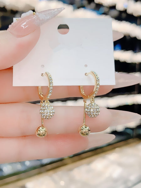 Bông Tai Tòn Teng Khoen Đính Đá Phối 2 Hạt Tròn Lạ Mắt