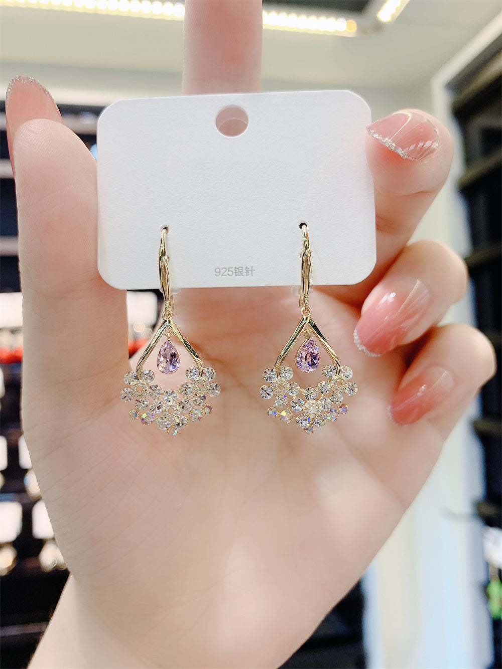 Bông Tai Tòn Teng Dáng Giọt Nước Đá Tím Phối Hoa Đá Pha Lê Dạng Móc