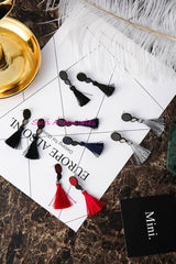 Bông tai tua rua đen cho cô nàng dịu dàng