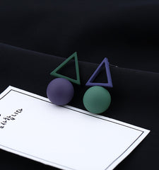 Bông tai tam giác châu đa sắc màu