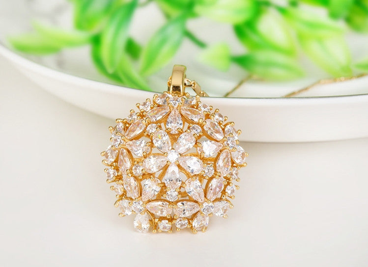 Dây chuyền hoa cẩm tú cầu