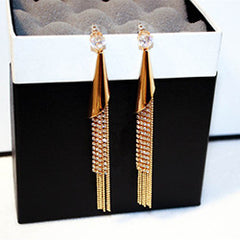 Bông Tai Tòn Teng Dài Đính Đá