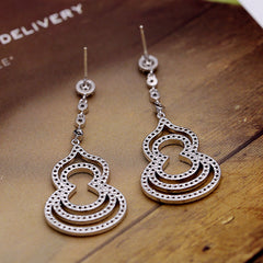 Bông tai tòn teng hình cây đàn đính đá