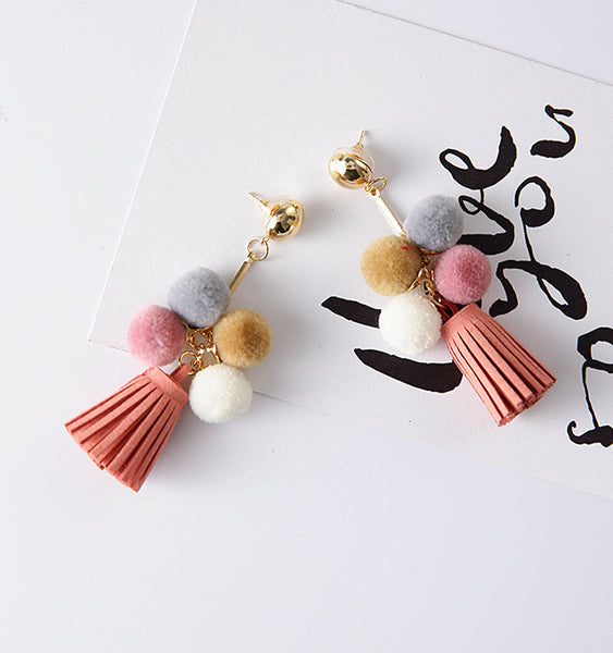 Bông Tai Tua Rua Cục Bông Dễ Thương