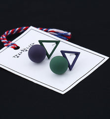 Bông tai tam giác châu đa sắc màu