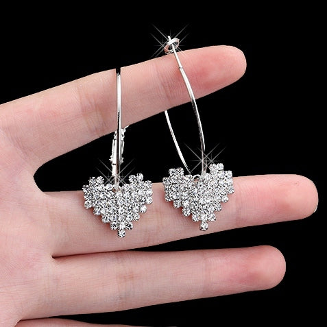 Bông tai khoen trái tim phối đá