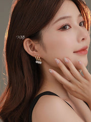 Bông Tai Kẹp Vành Tai Dưới 3 Hạt Đá Trắng