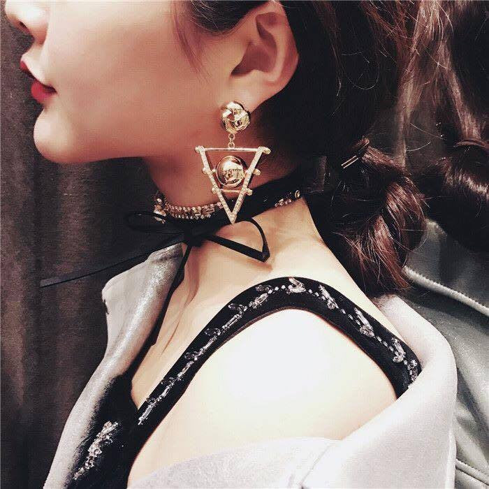 Bông tai tam giác hình học cá tính