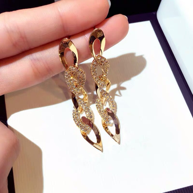 Bông Tai Tòn Teng Xoắn Dài