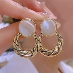 Bông Tai Tòn Teng Tròn Xoắn Sọc Đen Phối Đá Mắt Mèo