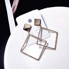 Bông tai tòn ten tam giác to TS13