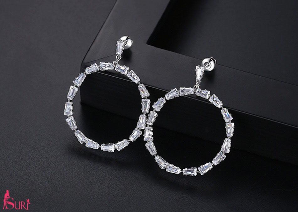 Bông Tai Tòn Teng Khoen Hình Học Viền Đá Trắng