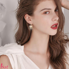 Bông Tai Tua Rua Đá Đính 1 Hạt Trai