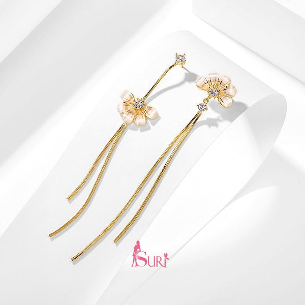 Bông Tai Tòn Teng Bất Đối Xứng Cánh Hoa