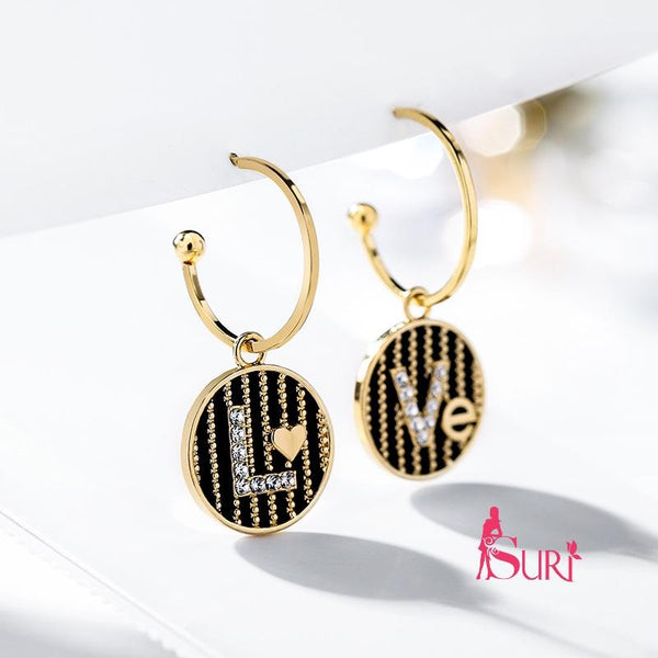 Bông Tai Khoen Bất Đối Xứng Chữ Love Sọc