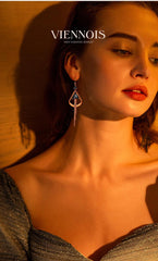 Bông Tai Tòn Teng Rẻ Quạt Đá Xanh Dạng Móc