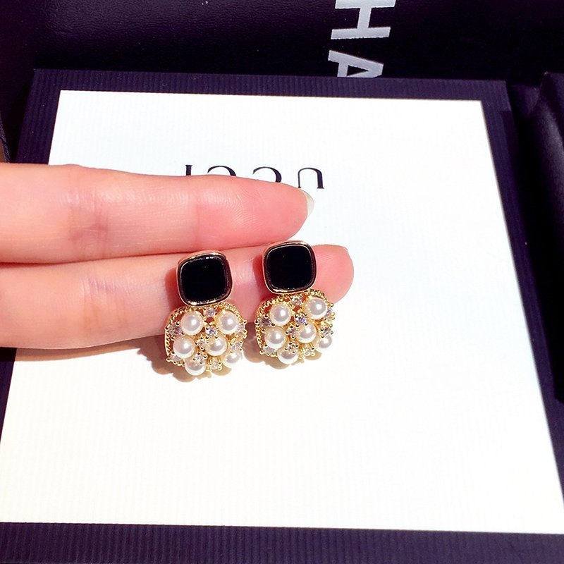 Bông Tai Tòn Teng Vuông Ngọc Trai