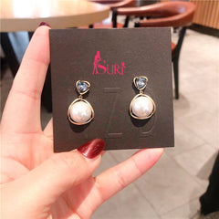 Bông Tai Tòn Teng Đá Tam Giác Ngọc Trai Trắng