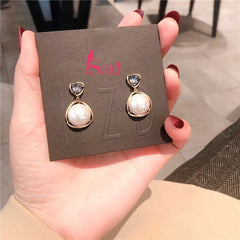 Bông Tai Tòn Teng Đá Tam Giác Ngọc Trai Trắng