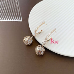 Bông Tai Tòn Teng Hình Cầu Họa Tiết Hoa Hồng Phối Đá Sáng Siêu Xinh