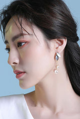 Bông Tai Tòn Teng Hình Lá 2 Màu Trắng Xanh Tua Rua 2 Sợi Ngọc Trai