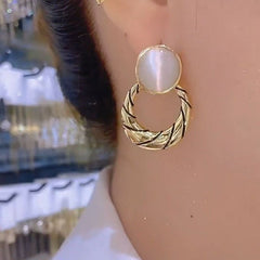 Bông Tai Tòn Teng Tròn Xoắn Sọc Đen Phối Đá Mắt Mèo